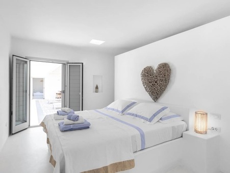 Location maison Paros 844 00; À partir de 5 130 € 