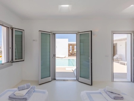 A louer maison Paros 844 00; À partir de 5 130 € 