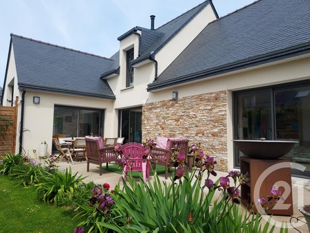 St quay portrieux  597 400 €