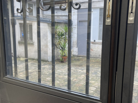 A louer local commercial 7 750 €  Paris 3eme Arrondissement