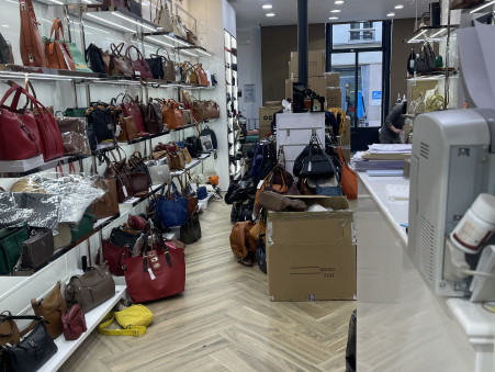 A louer local commercial 7 750 €  Paris 3eme Arrondissement