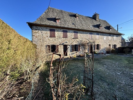 ROANNES SAINT MARY  160 000 €