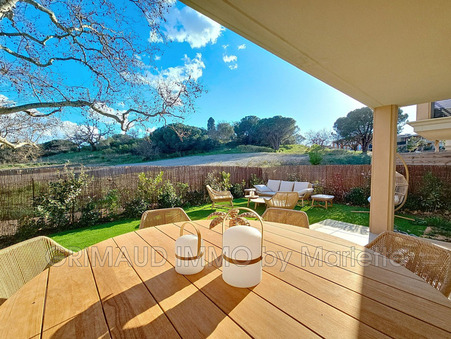 Cogolin  445 000 €