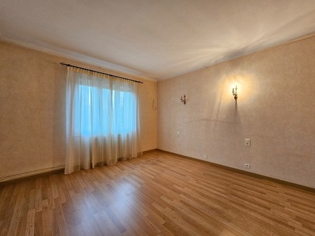 A vendre maison St Vincent en Bresse 71440; 115 000 € 