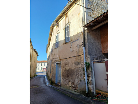 Baignes Sainte Radegonde  107 500 €