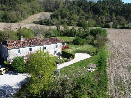BERTRIC BUREE  375 000 €