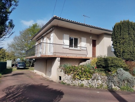 Mouthiers-sur-Boëme  166 420 €