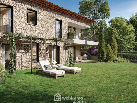 éguilles  294 000 €