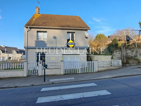 Isigny le buat  163 500 €