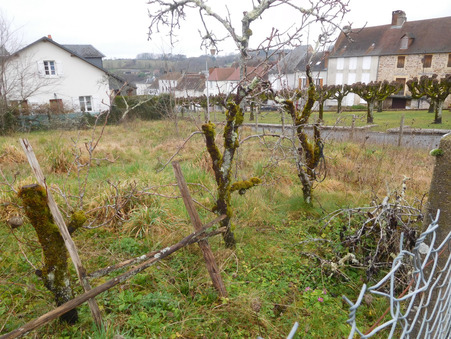 Terrain 18 000 € Réf. 11577 Jumilhac-le-Grand
