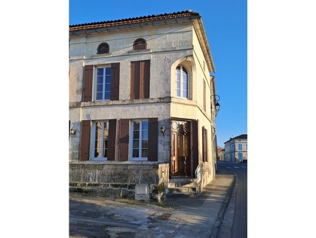 Saint Genis de Saintonge  455 €