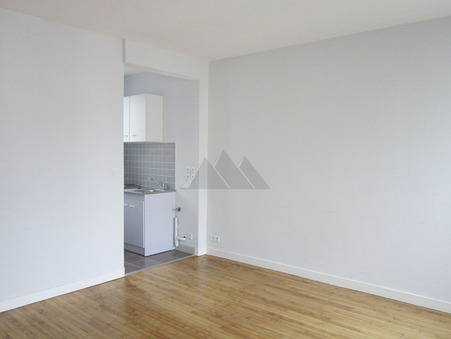 Brest  370 €