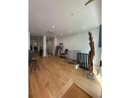 PARIS 3EME ARRONDISSEMENT 5 600 €