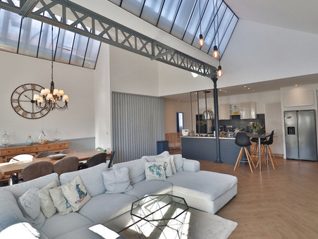 Troyes  338 000 €