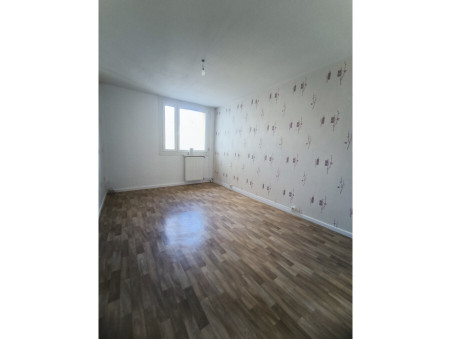 Appartement sur Le Chambon Feugerolles ; 70 000 €  ; Vente Réf. 70