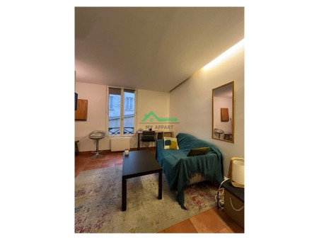 PARIS 18EME ARRONDISSEMENT  960 €