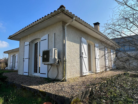 Smarves  197 000 €