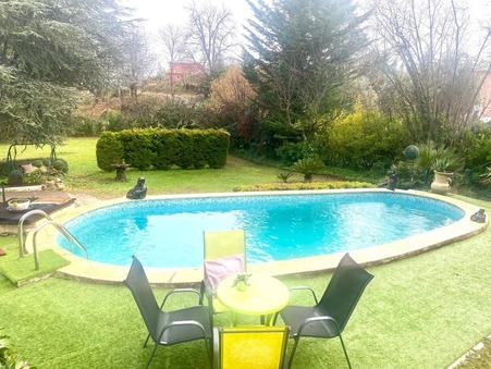 Berre-les-Alpes  583 000 €