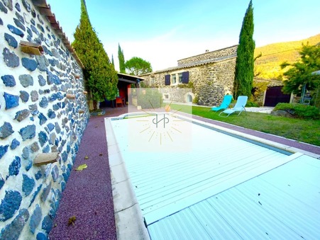 Saint-Vincent-de-Barrès  450 000 €