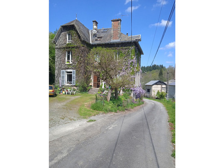 Saint-Léonard-de-Noblat  178 000 €