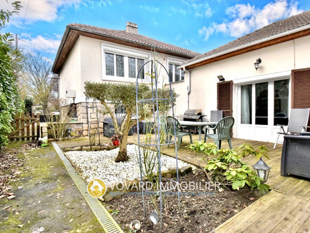 Sarcelles  685 000 €