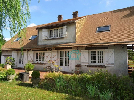 Thoiry  740 000 €
