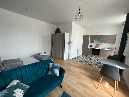 Saint-Étienne  350 €