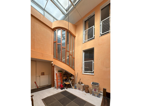 Nanterre  525 000 €