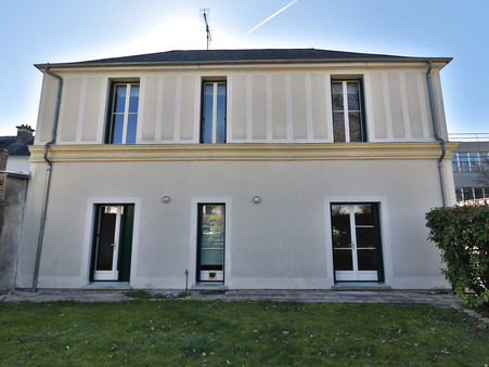 Troyes  312 000 €
