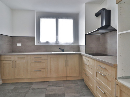 Troyes  113 000 €