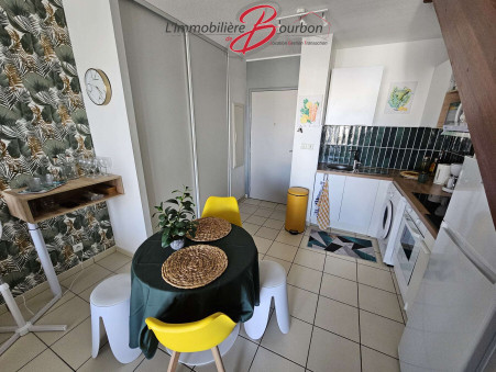 Appartement 950 €  Réf. 8402025 La Bretagne
