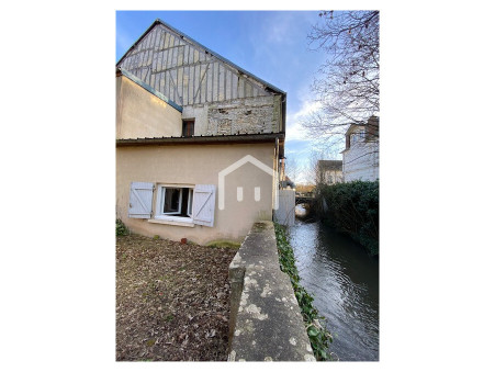CHAUMONT EN VEXIN  273 000 €