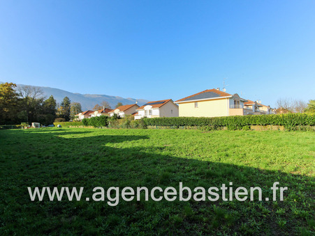 Saint-Genis-Pouilly  465 000 €