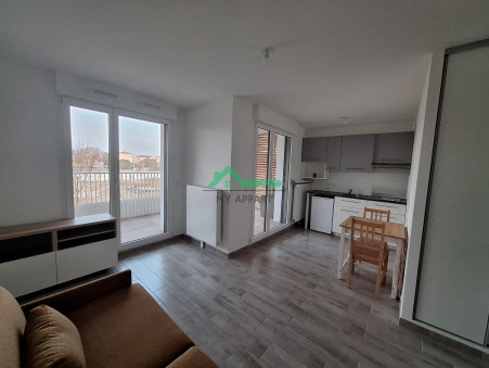 RUEIL MALMAISON  930 €