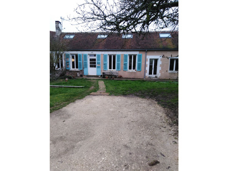 Saint-sauveur en puisaye  186 000 €