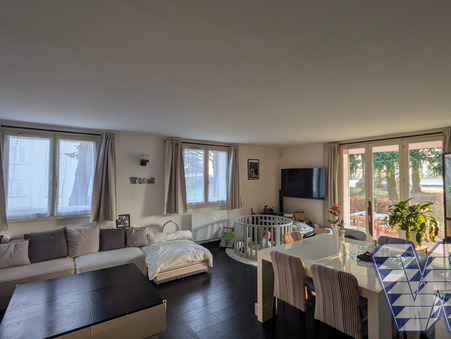 Saint Germain lès Corbeil  294 000 €