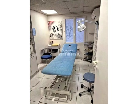 Saint-André-de-la-Roche  550 €