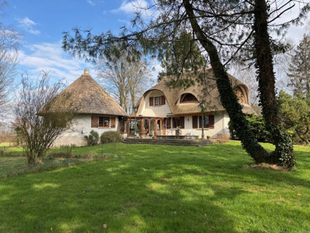 Cambrai  415 000 €