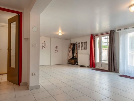 A vendre maison Saint Pierre les Nemours 77140; 275 000 € 