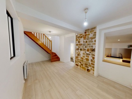 BOURRON MARLOTTE  145 000 €