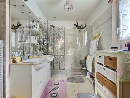 Maison sur Roquebrune sur Argens ; 360 000 €  ; A vendre Réf. La Bouverie