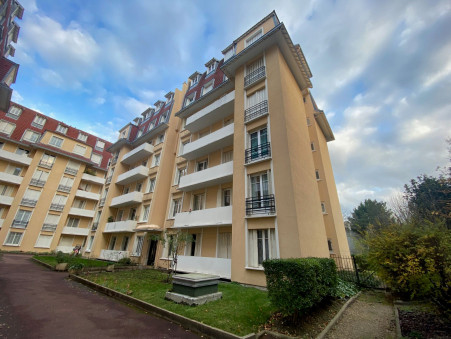 MONTMORENCY 1 235 €