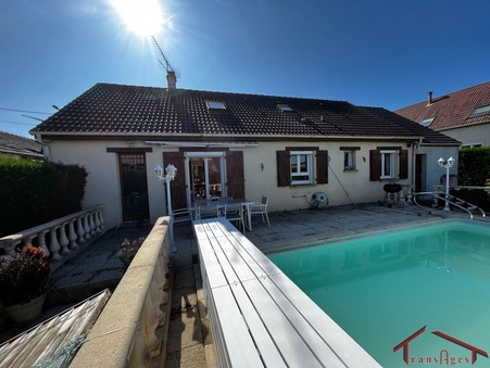 LIMOURS  463 500 €