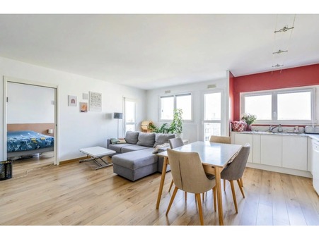 Plaisir  231 000 €