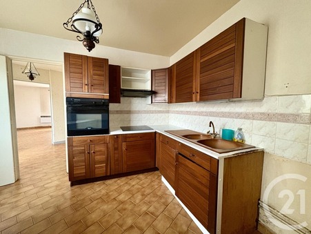 Villiers le bacle  366 000 €