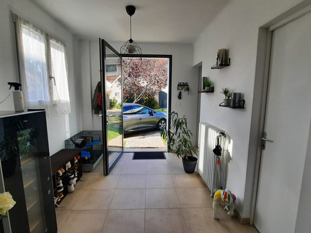 Lardy  313 000 €