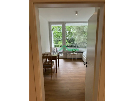 RUEIL MALMAISON  820 €