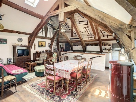 BESSE-ET-SAINT-ANASTAISE 85 600 €