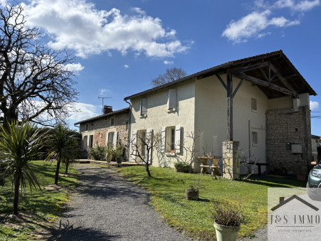 Saint-Coutant  199 500 €
