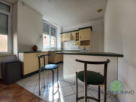 Saint étienne  142 000 €